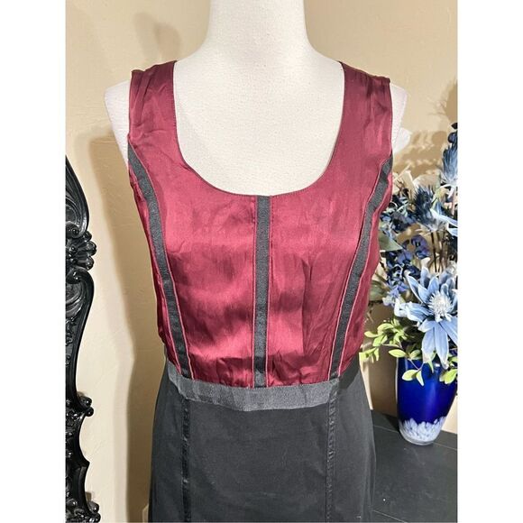 Dana Buchman Silky Sheath Dress Size  4 - Picture 2 of 4